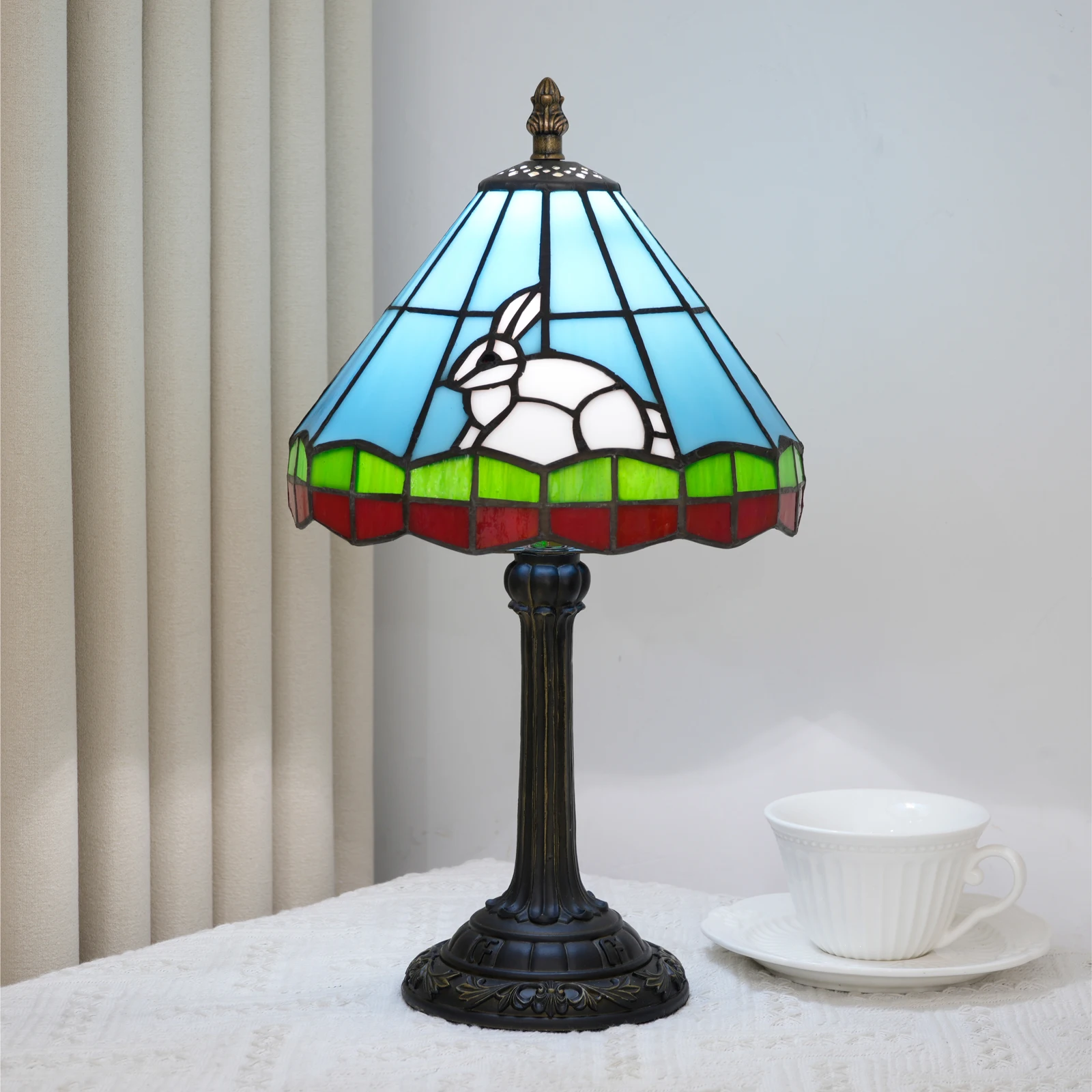 Tiffany Rabbit Table Lamp Small Stained Glass Desk Lamp Vintage Bedside Lamp for Home Living Room Nightstand Bedroom Office