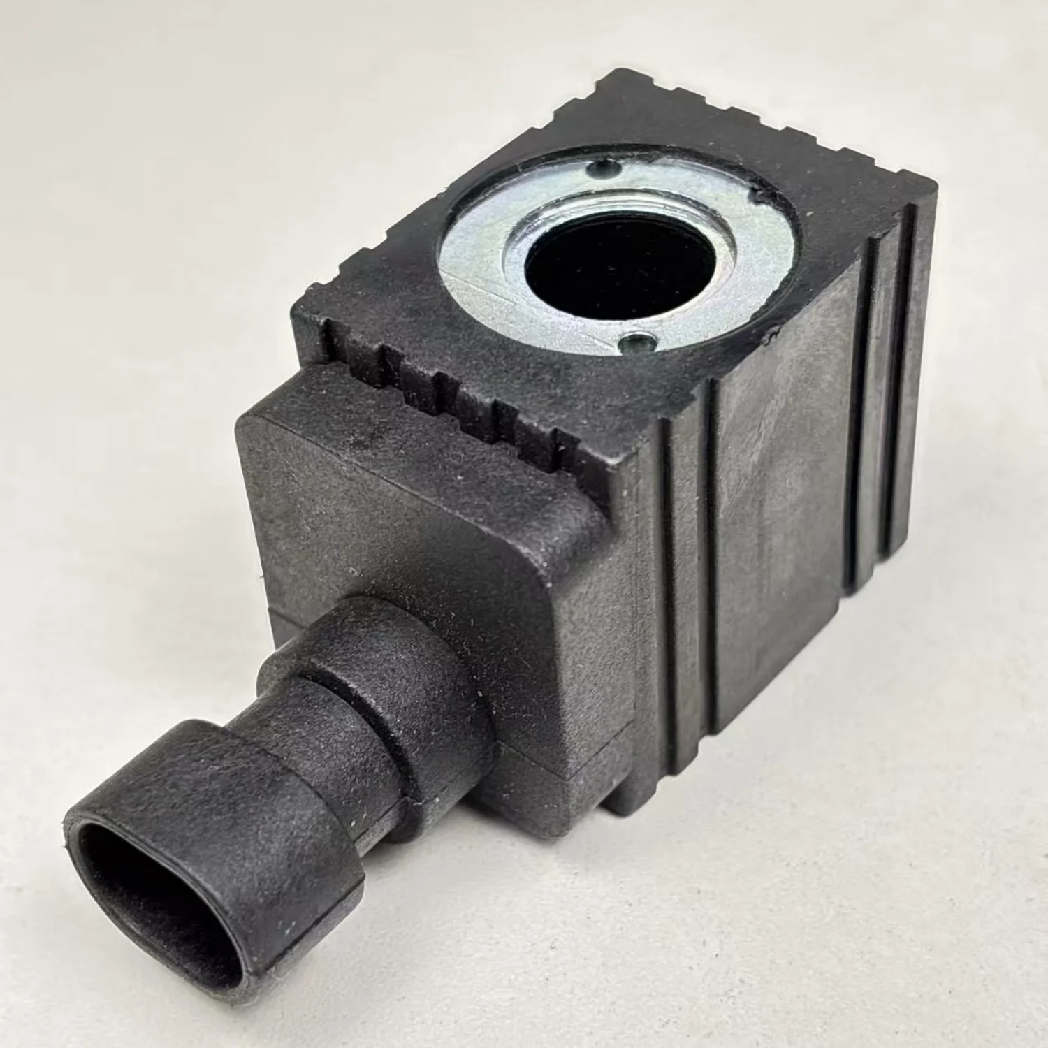 الملف اللولبي صمام لفائف RE50782 712723 لجون ديري 4050 4250 4450 6215 7600 7610 8300