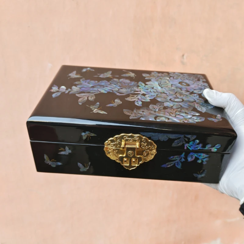 Radiant lacquerware, classical mother-of-pearl inlaid jewelry box, dressing box, wedding and birthday gift, other decorations
