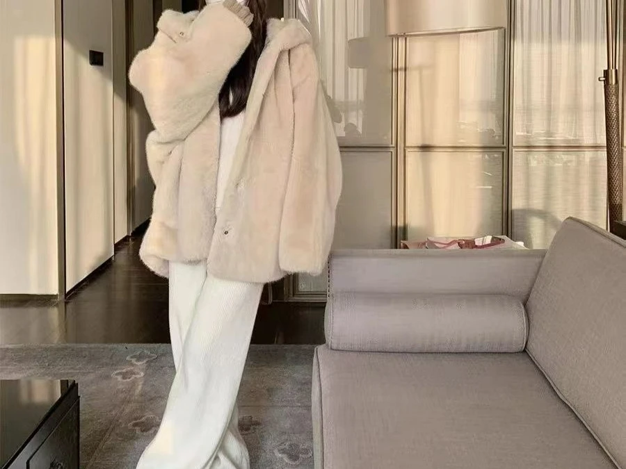 

Hooded Fur Coat Mid-Length Fur 2025 Autumn Winter New Cotton Jacket Cold-Proof Lazy Style