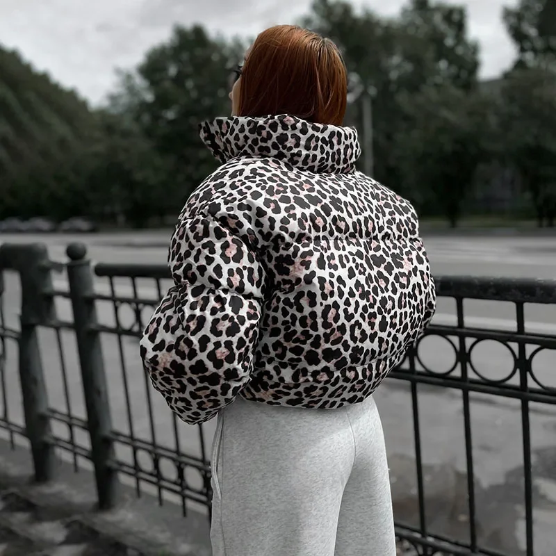 2024 nova chegada feminina jaqueta curta de algodão leopardo-grossar e elegante streetwear parkas