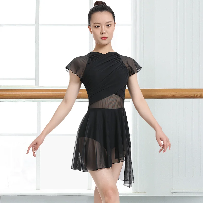 فستان رقص حديث غنائي للنساء مع شبكة غير متماثلة عالية ومنخفضة متجنبة وأسفل بطانة ناعمة من الخلف زي رقص الباليه