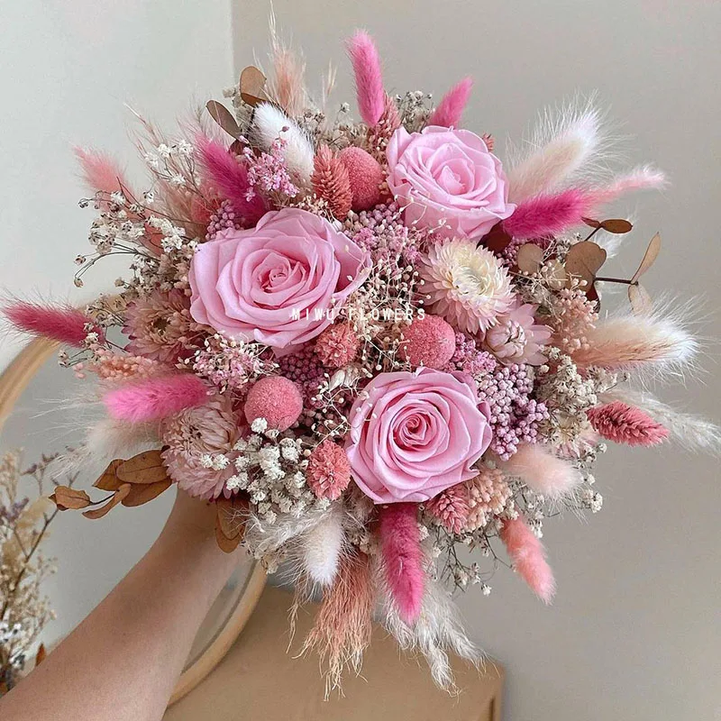 

Handmade Natural Baby'sBreath Eternal Flower Rose Wedding Photography Dry Flower for Bride Bridesmaid Holding Flowers Bouquets