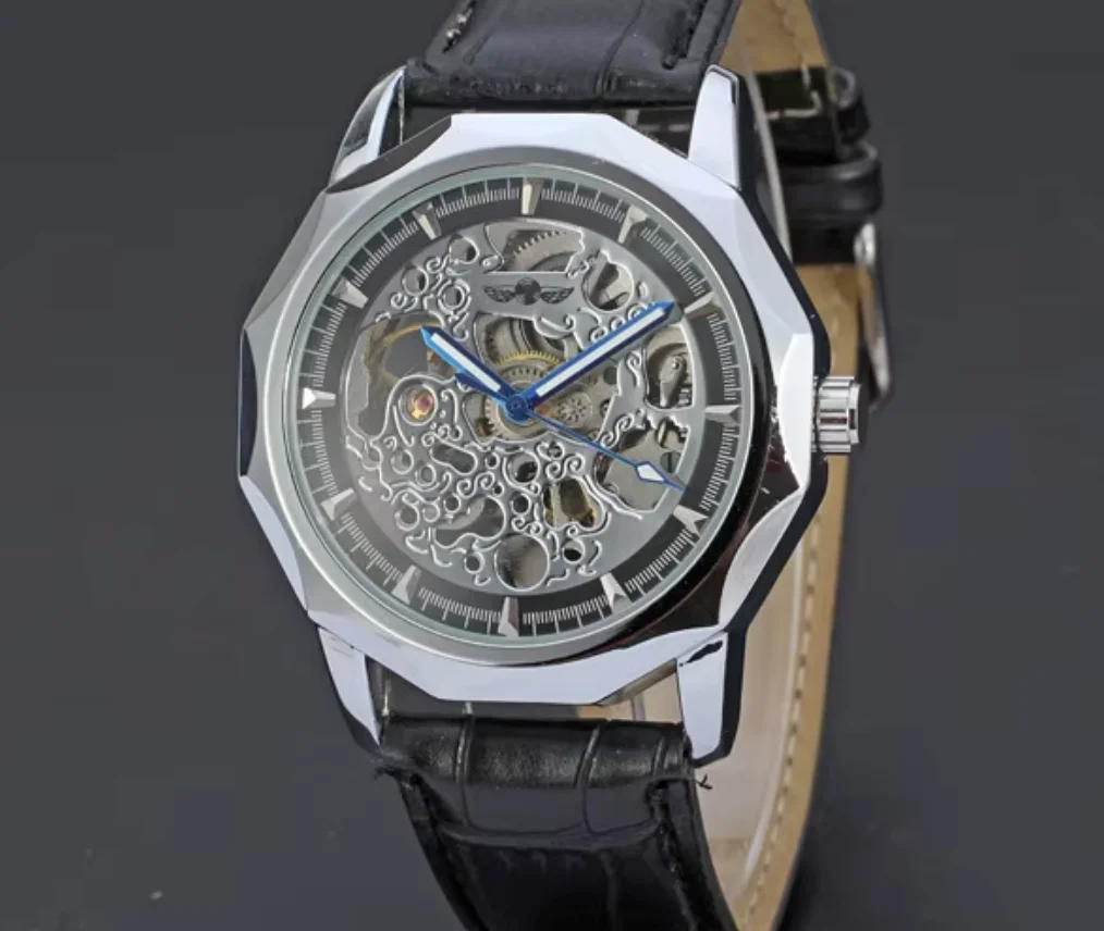 

T-WINNER Antique Hollow Wheel Design Watch Greek Numerals Dial Clock Cool Business Mechanical Watch with Black Leather Band