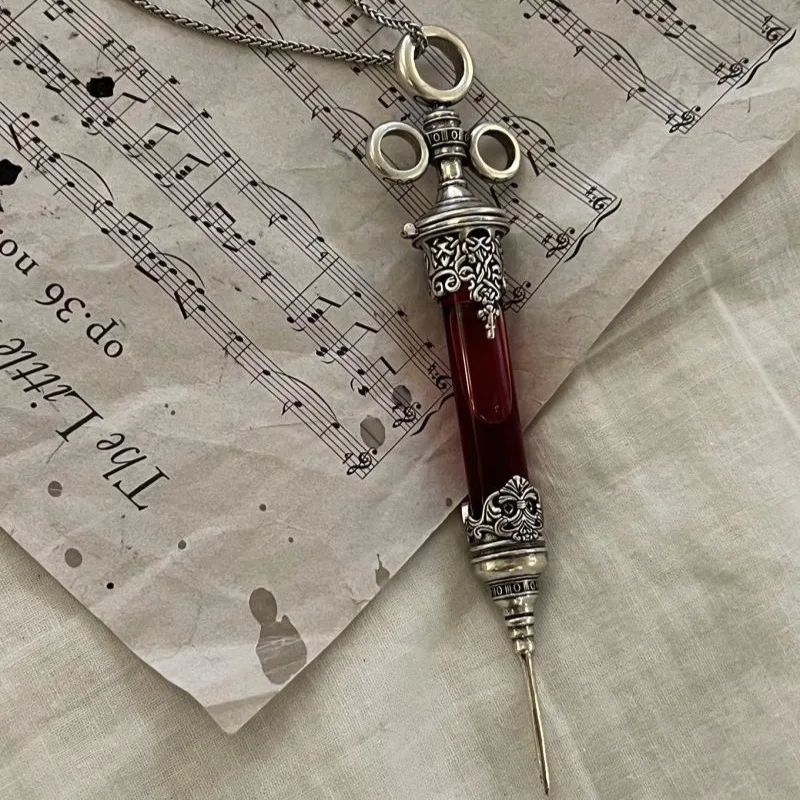 Gothic Vintage Syringe Pendant Necklace Retro Metal Glass Injection Needle Charm Choker Aesthetic Grunge Punk Jewelry