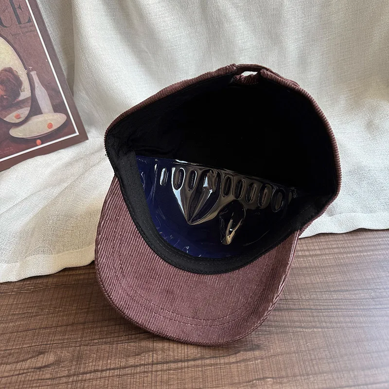 Autumn and Winter Retro Corduroy Flat-Top Military Hat for Women, Vertical Stripe Texture with Side Metal Buckle Adjustment, Casual Versatile Outdoor Warm Short-Brim Newsboy Cap, Available in Multiple Colors