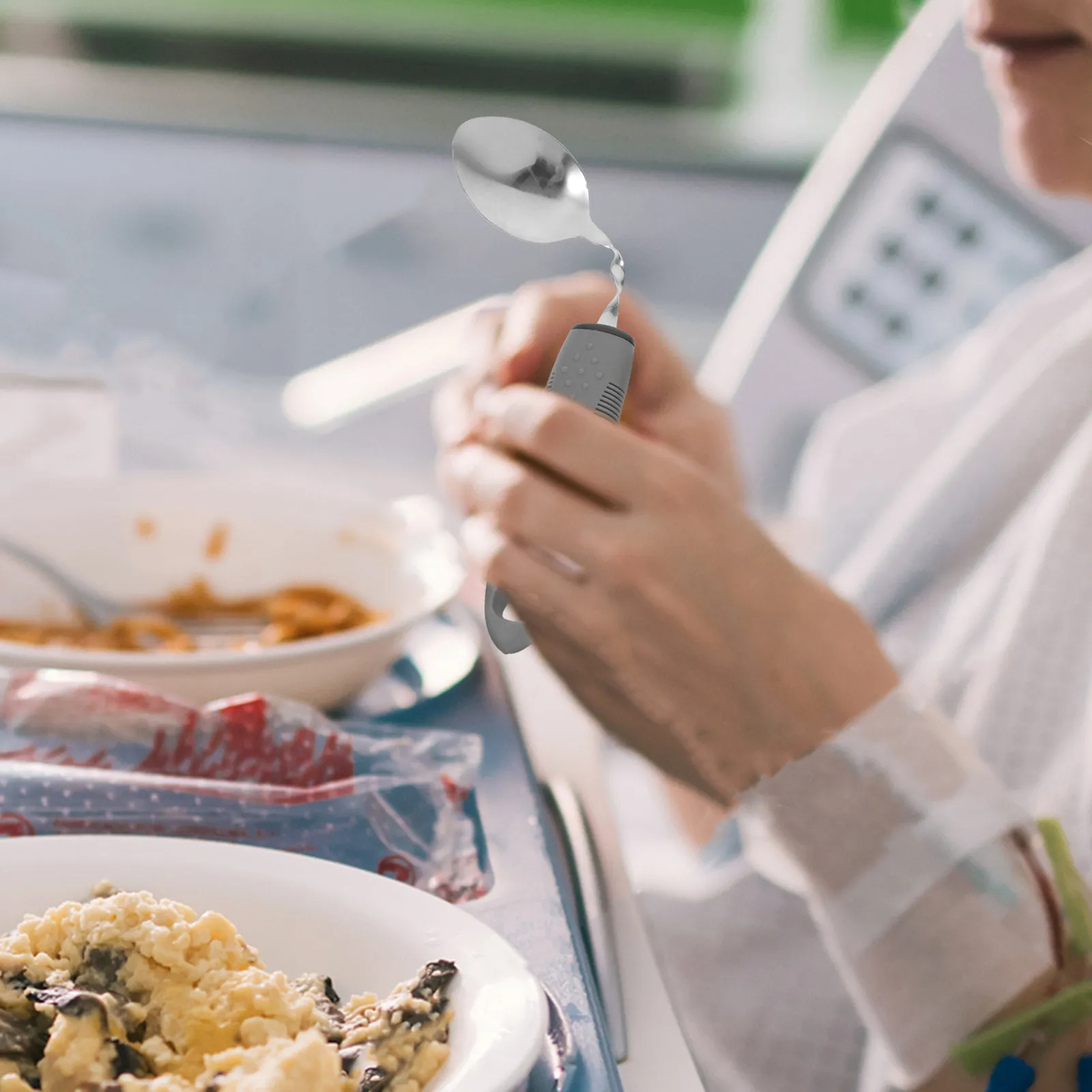 

1Set Portable Adaptive Tableware for Elderly Disabled Easy Use Curved Handle Spoon Non-Slip Senior Dining Set Convenient Storage