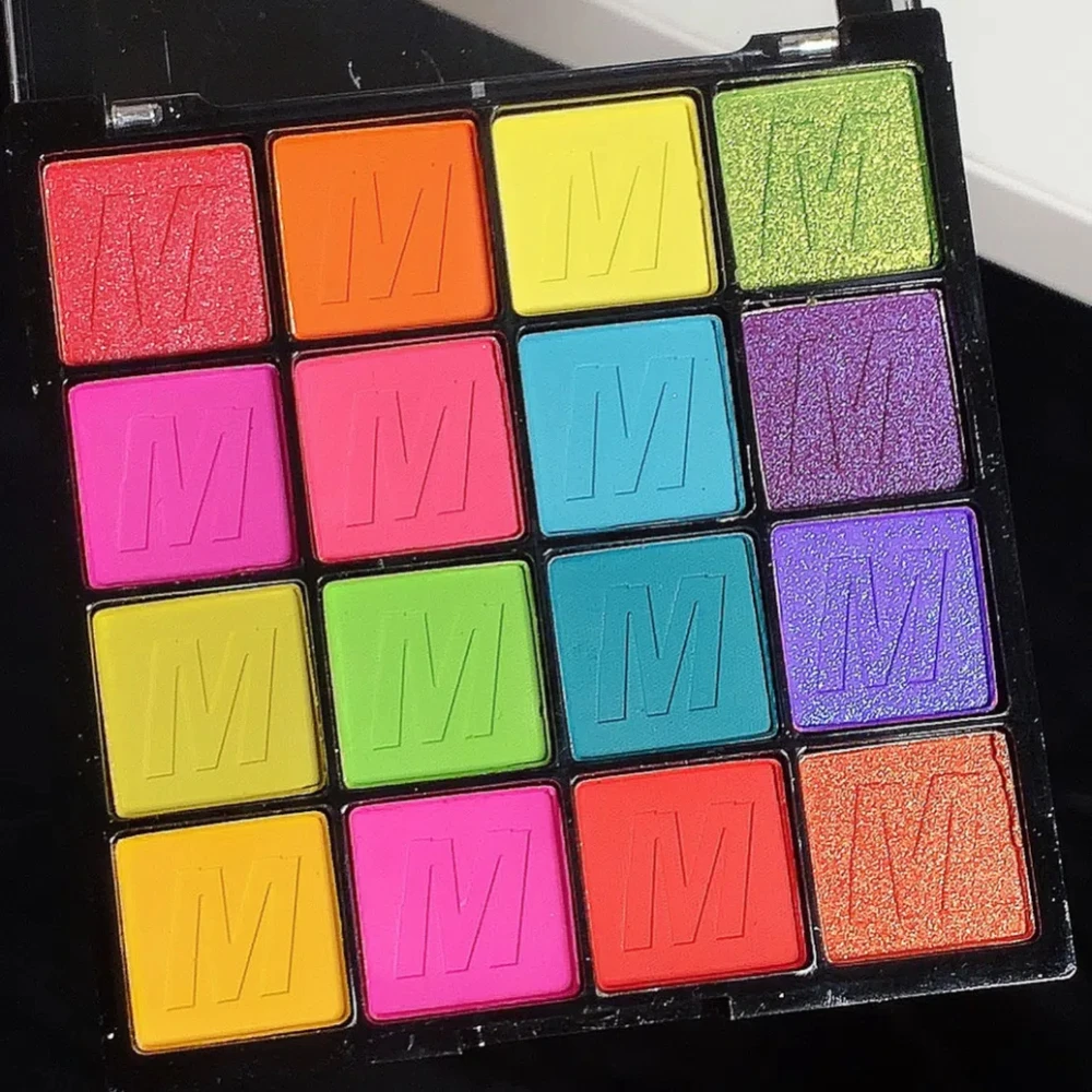 16 Farben Lidschatten-Palette Weihnachts farbe bunt schimmernden Glitzer matt pigmentiert wasserdicht langlebige Augen Make-up Kosmetik