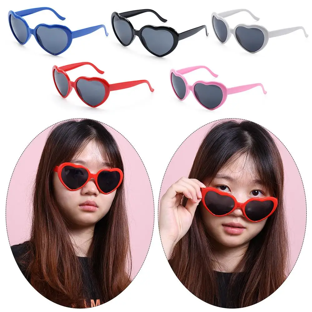 

New Durable Gifts Heart-shaped Special Effect Glasses Heart Diffraction Glasses Lights Become Love Image