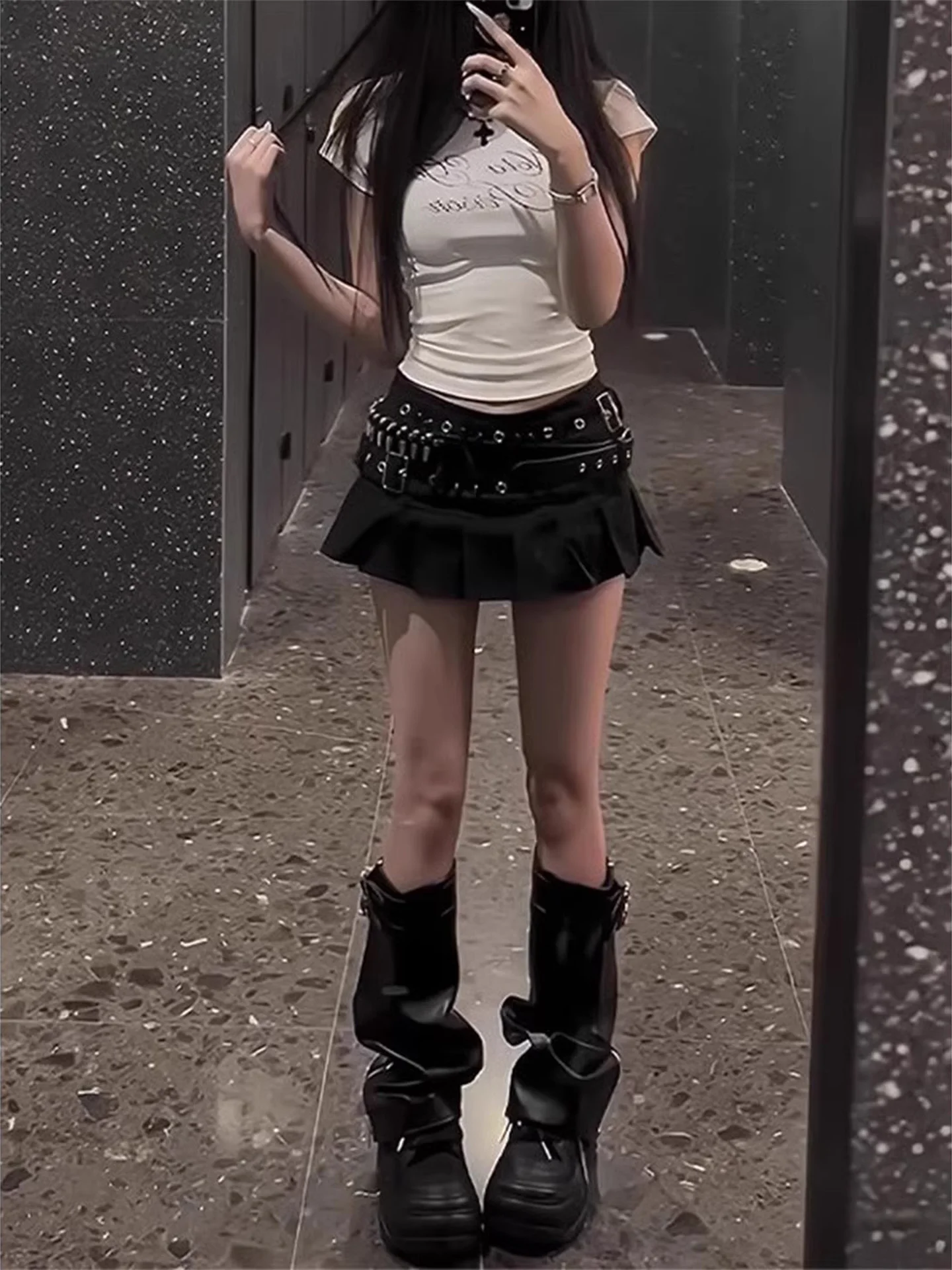 Y2K Spicy Girl Rivet Low Waist Heavy Work Bla ort Skirt Women Summer f-length Pleated Skirt Anti-exposure  Skirt