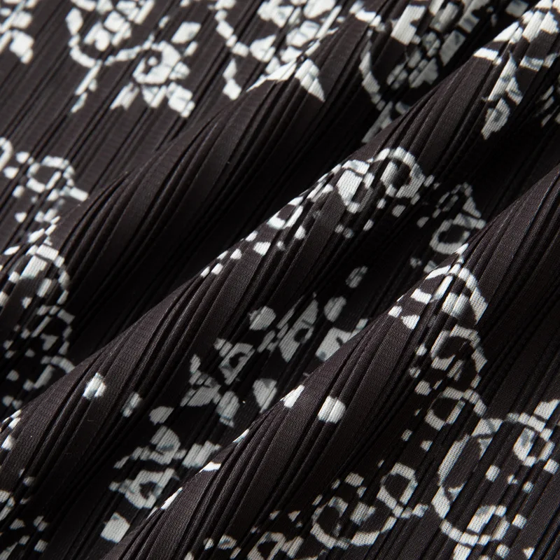 Miyake plooirok voor dames, lente en zomer retro 2025, nieuwe stijl, elastische taillezak bedrukte losse rechte buisrok