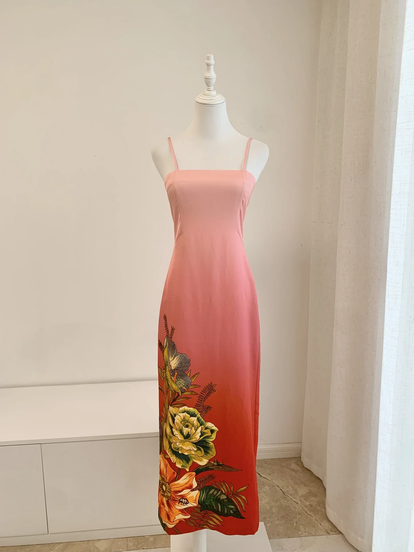 Vestido longo feminino gradiente flor estampado sem alças de linho e viscose