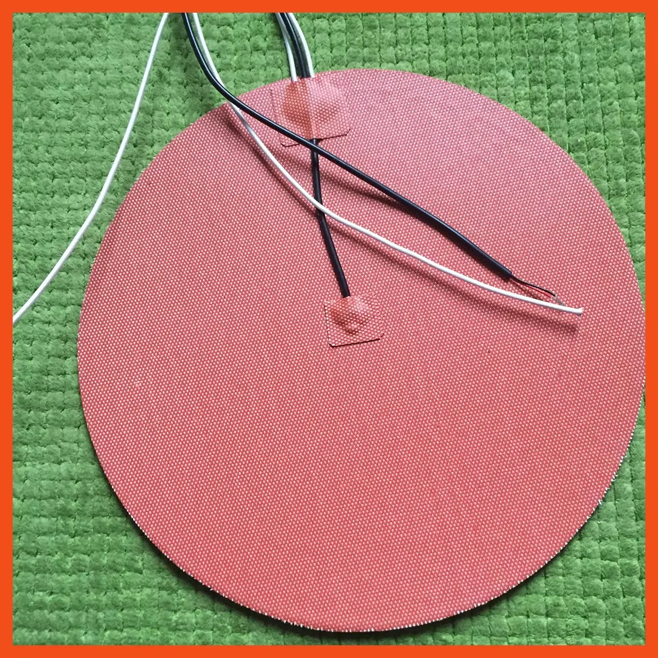 

Round Silicone Heater Pad,3D Printer Heater,Heatbed, Industrial Heater 700W 230V Dia 300mm NTC 100K Thermistor