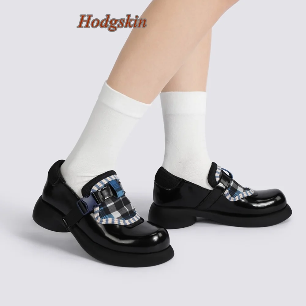 

Hollow Patchwork Round Toe Pumps Shallow Chunky Heel Black Hook & Loop Pumps Fashion Casual 2025 Newest Spring/autumn Pumps