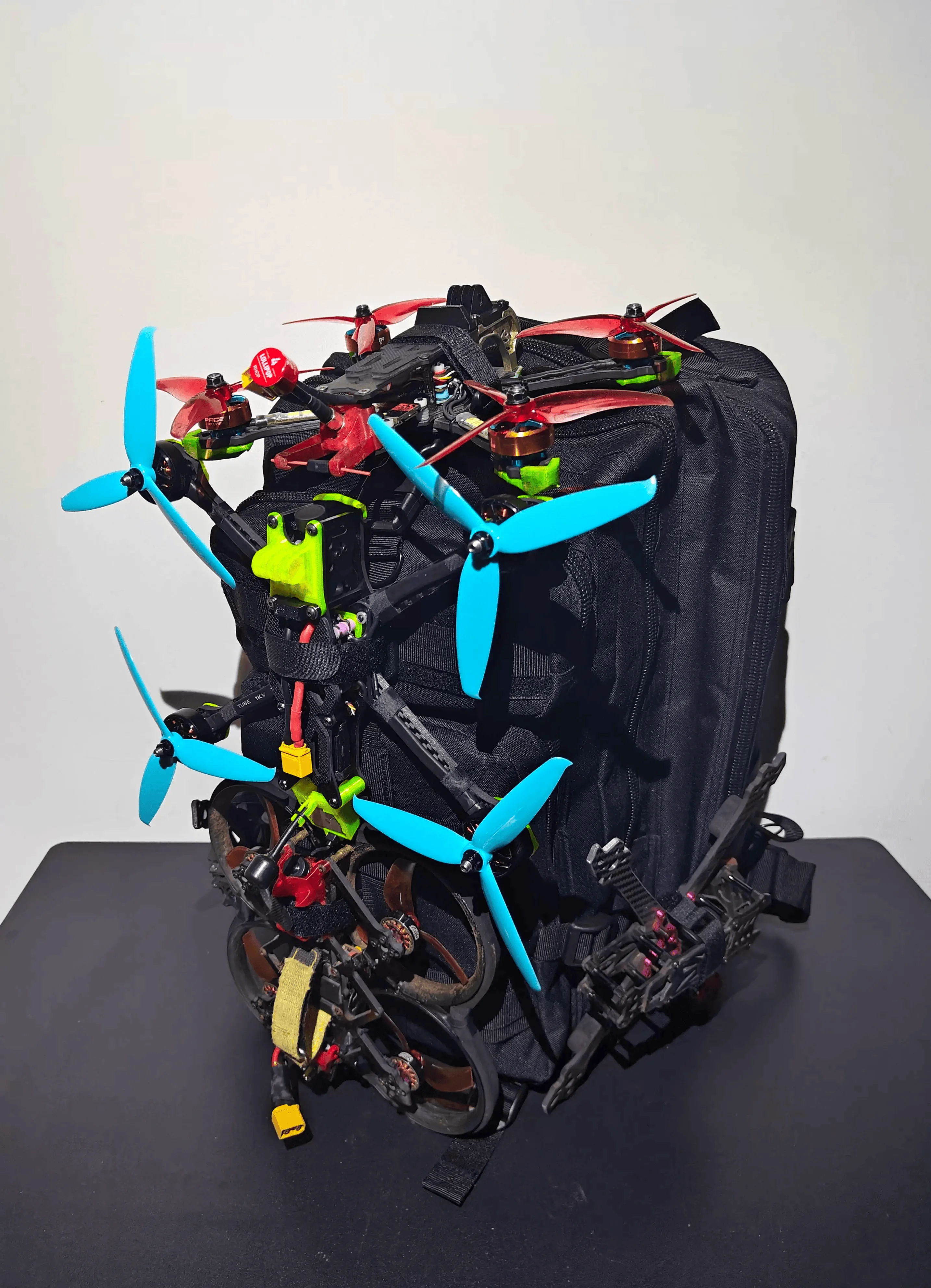 FPV حقيبة الظهر العسكرية شنق 4-5 مجموعة طائرات بدون طيار سعة كبيرة 36x30x46 سنتيمتر في الهواء الطلق مقاوم للماء سبلاش واقية النسيج ل FPV أجهزة الاستقبال عن بعد #1