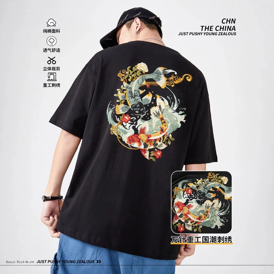 

2025 new short-sleeved T-shirt for boys in summer embroidery blooming koi heavy national trend Chinese style loose