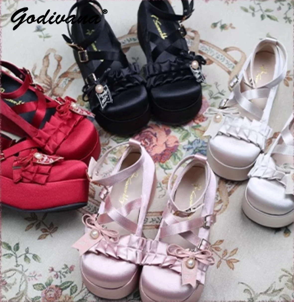 Süße Lolita Damenschuhe Frühling und Herbst Mädchen plissiert Satin Plateaus chuhe dicken Boden klobigen Absatz Pumps