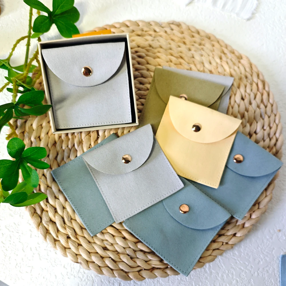 

5 шт./лот, бежевая бархатная сумка из микрофибры для подарочной упаковки ювелирных изделий с золотой пуговицей, сумка для хранения подарков на свадьбу, путешествий и вечеринку