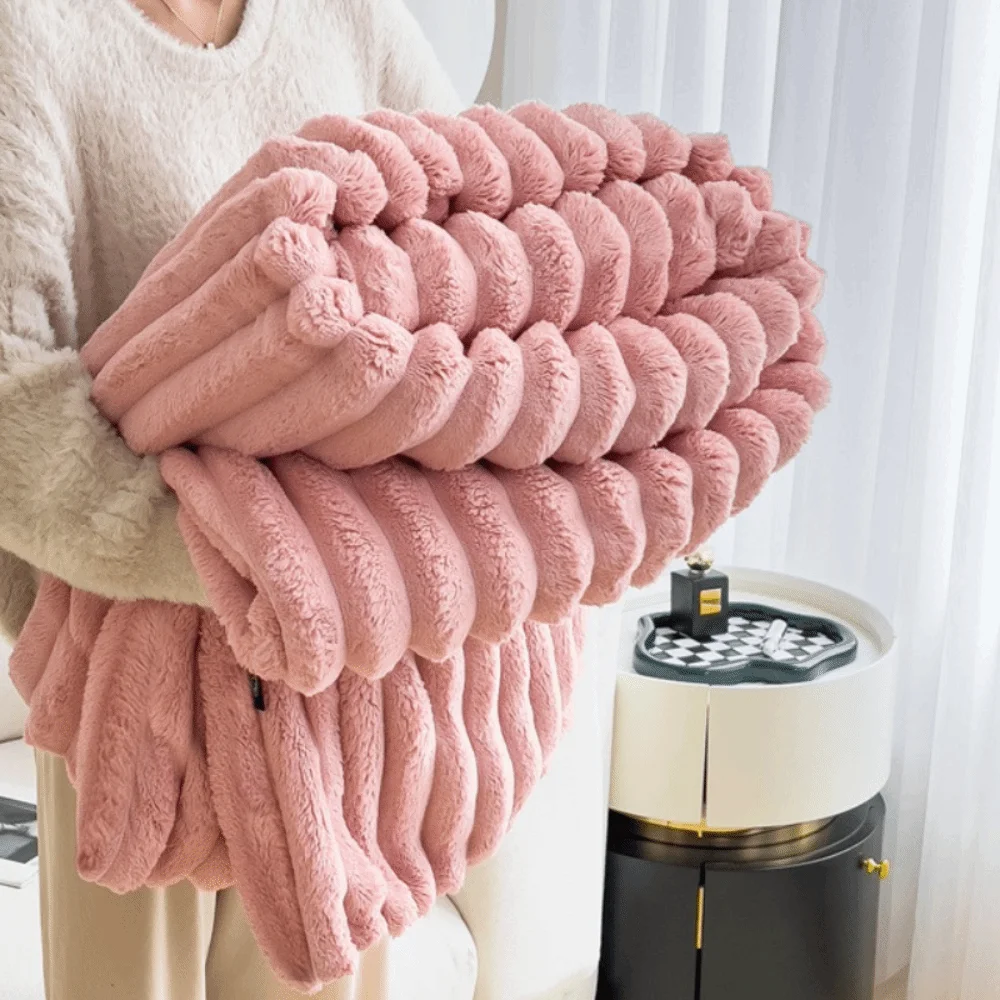 

Bed Suppiles Solid Color Flannel Blanket Comfortable Warm Plush Blanket Soft Thickened Office Nap Blanket Travel