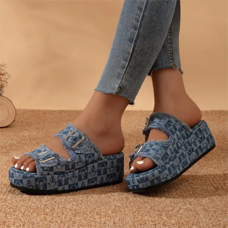 Women's Denim Slippers 2024 New Summer Women's Fashion Designer Flat Sandals Women's Breathable Beach Slippers Zapatos De Mujer