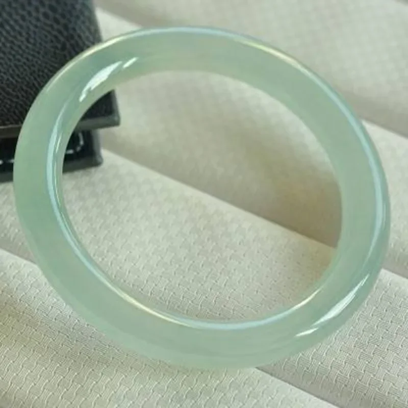 

Natural Quartzite Jade Bracelet, Retro Round Jade Lady Jade Bracelet