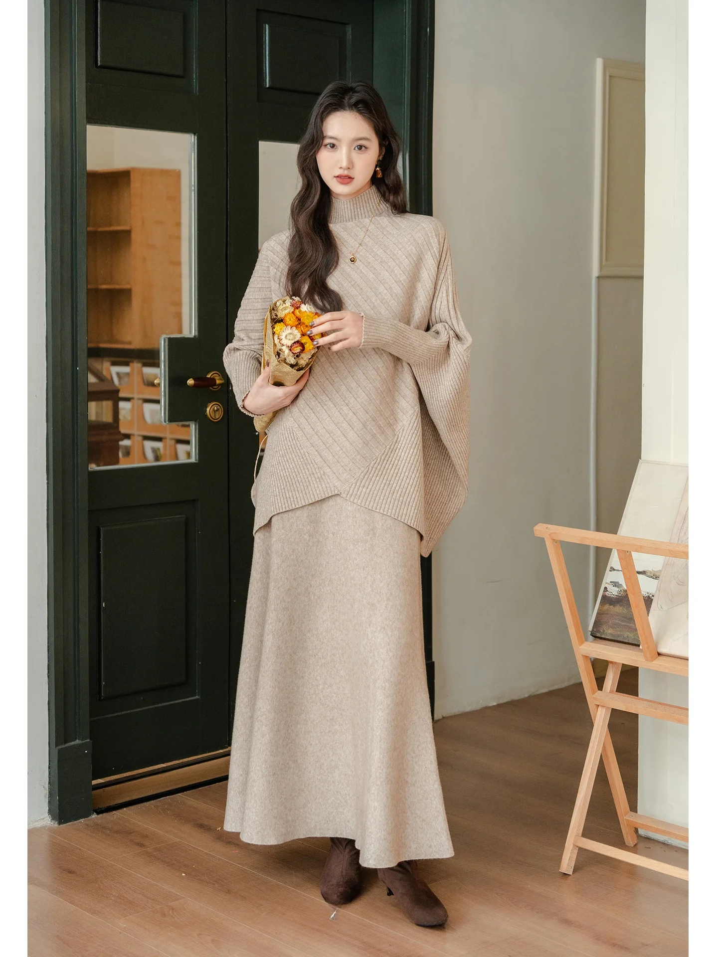 

Зимний вязаный комплект из двух предметов: асимметричная юбка с высокой талией и свитер для женщин, теплый и стильный.