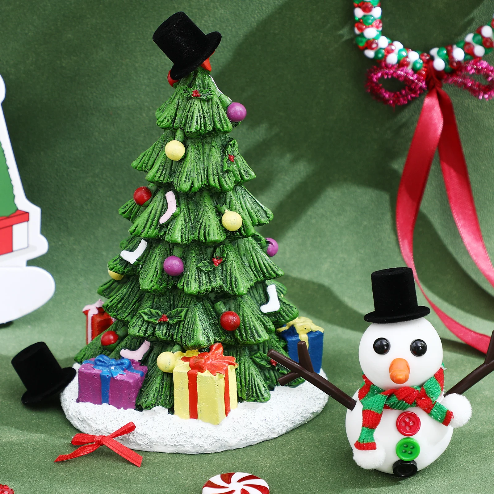 

15pcs Mini Tops Hat Decor Accessories Snowman Cap For Diy Craft Christmas Decoration Party Favors Tiny Hats Resin Flocking