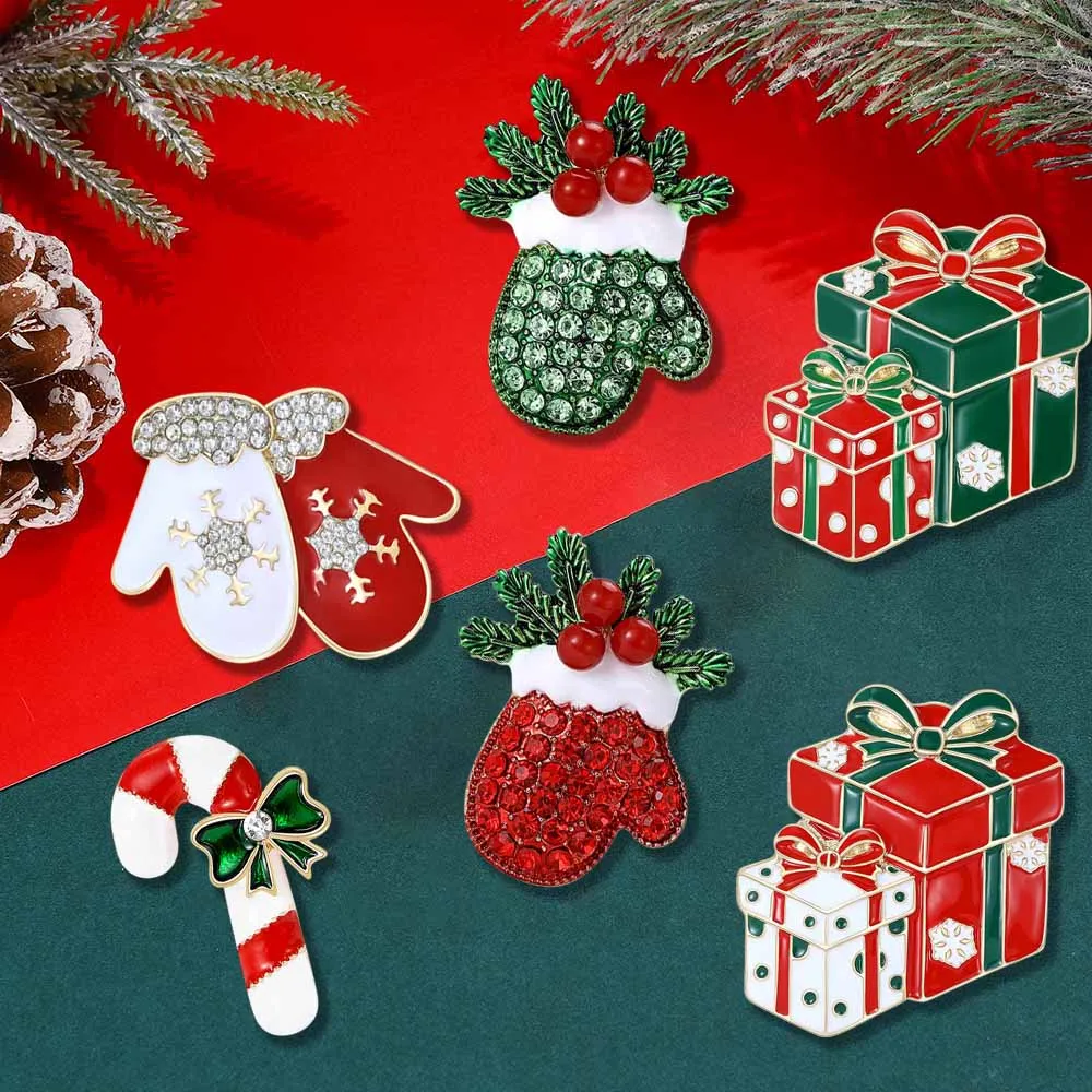 Cross border cute creative enamel drip oil Christmas gift box brooch, versatile coat sweater accessories Christmas