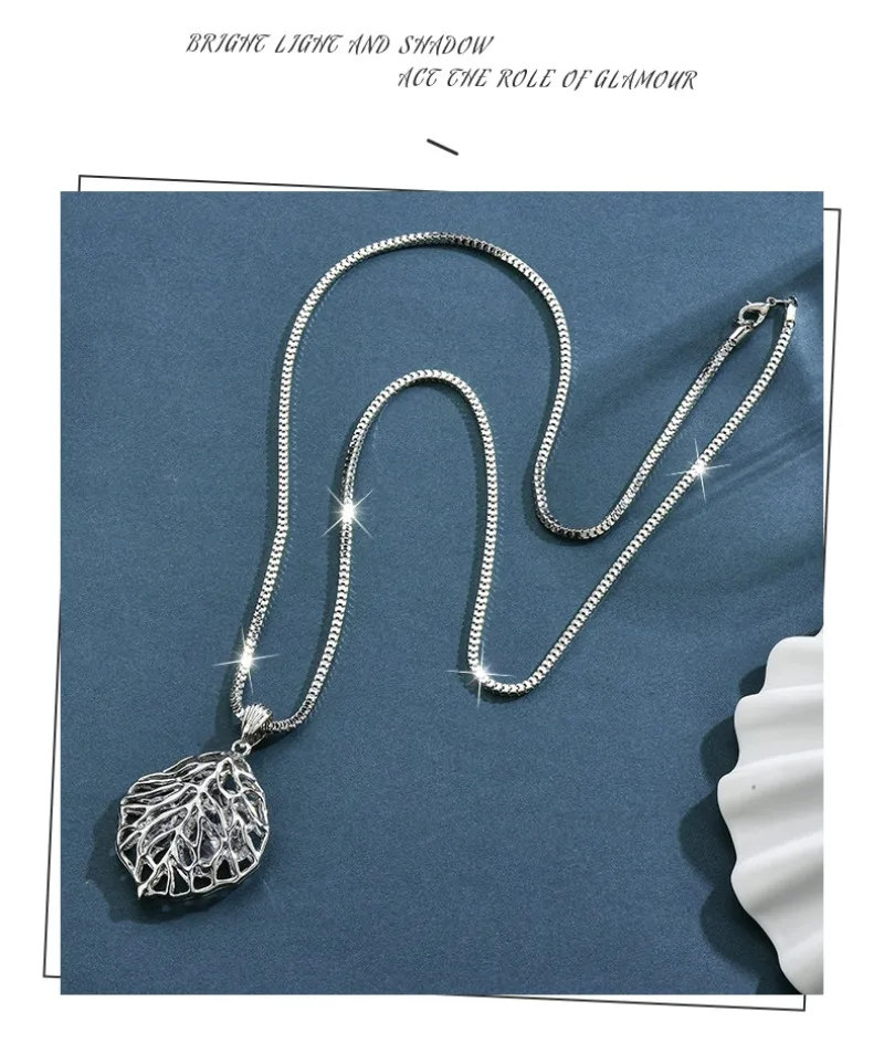 

Women's leaf crystal sweater chain, long necklace, versatile autumn and winter sweater chain