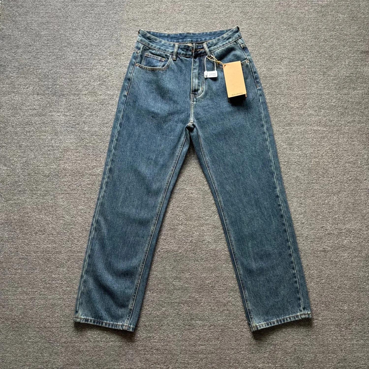Men's classic dark blue straight jeans, loose and versatile basic casual denim trousers