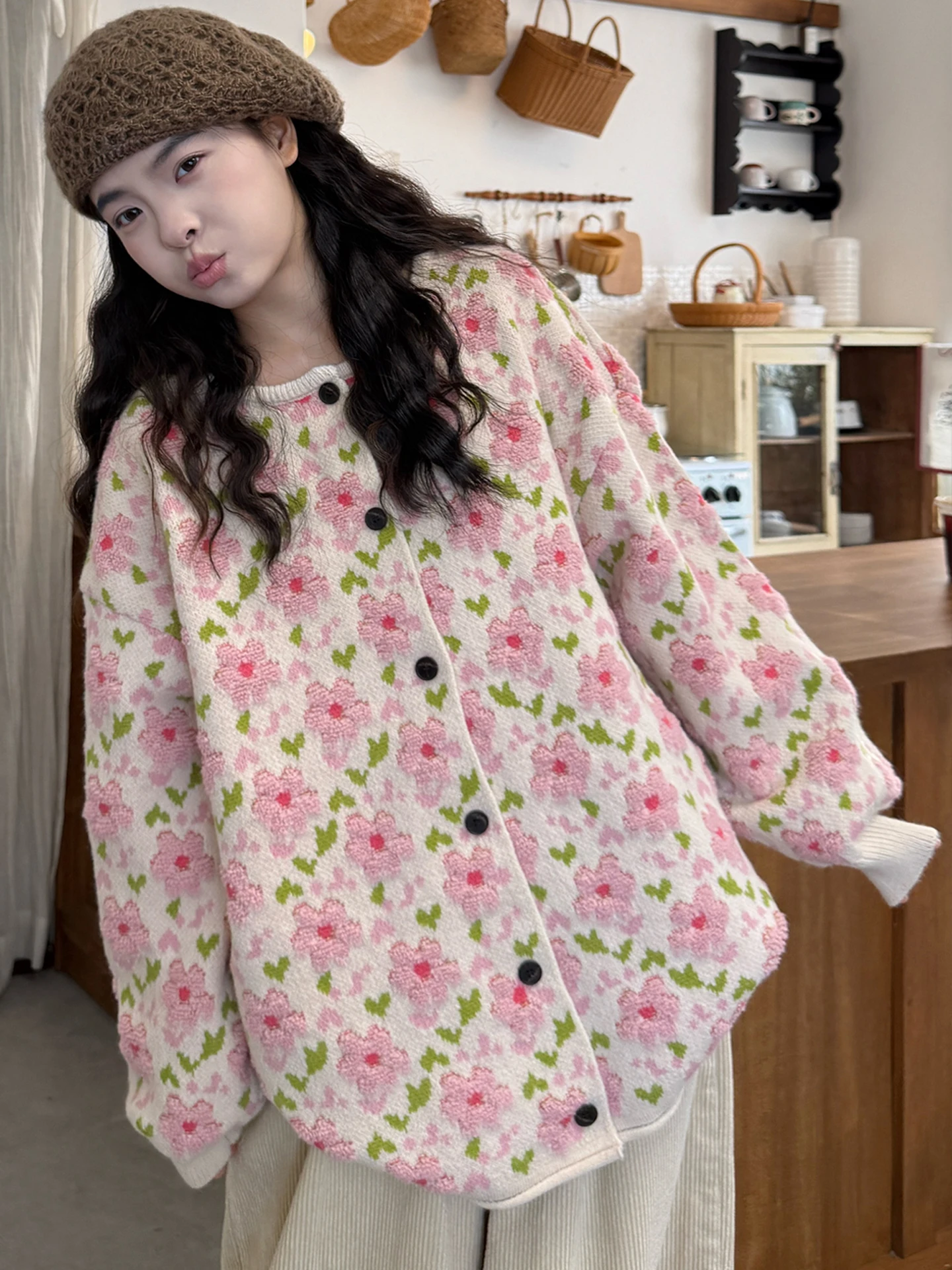 

Кардиган-свитер больших размеров для осени и зимы, вязаный, с объемной вышивкой, свободного кроя, в корейском стиле, с длинными рукавами, круглым вырезом, пальто