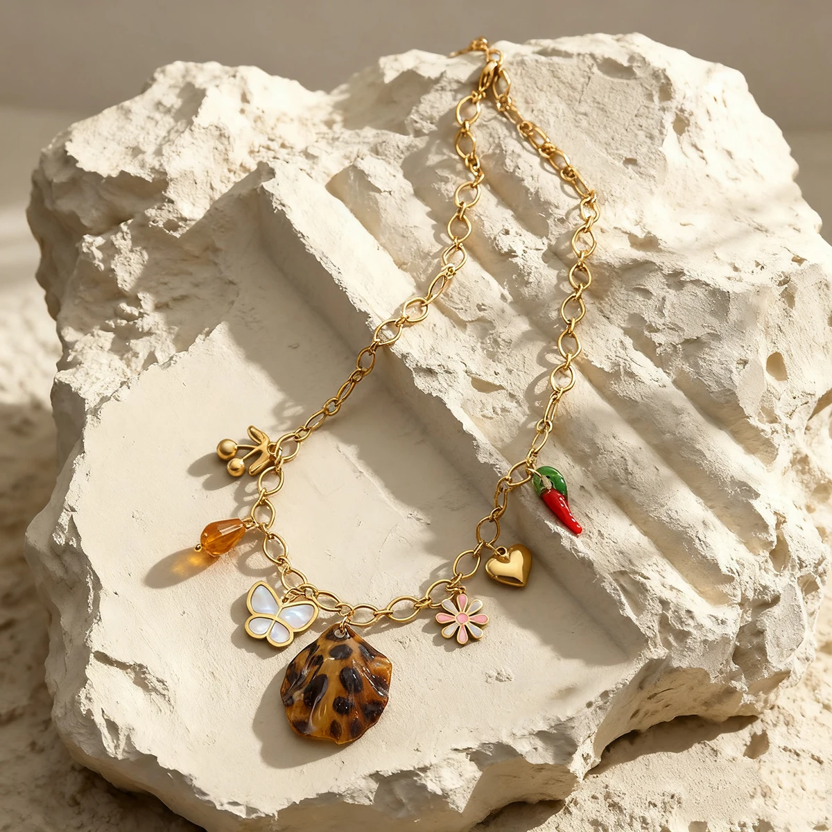 

SOVOB Fashion Leopard Print Irregular Round Pendant Necklace The Perfect Match For Women's In Fashionable Fall & Winter Seasons