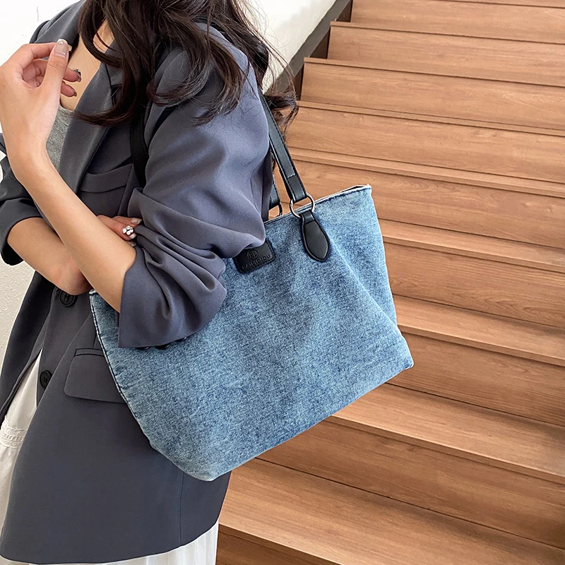 

Large Capacity Denim Zipper Solid Color Sweet Crossbody Bags 2026 Hot Sale Commute Simple Casual Versatile Ladies Shoulder Bags