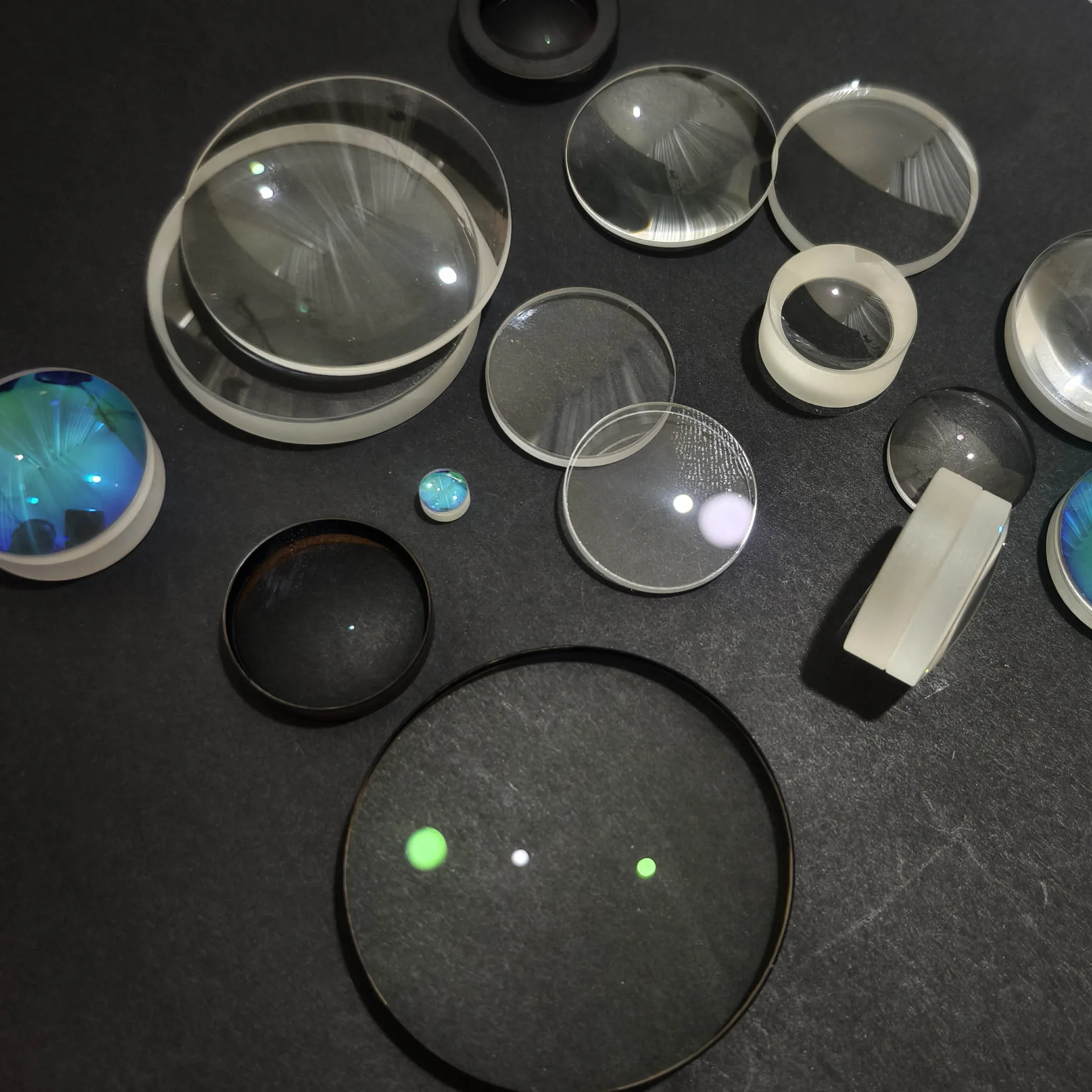 

Optical glass lens, with a diameter of 19mm, offers a variety of focal lengths, available as cemented or single-piece lenses