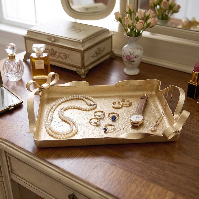 Creative Iron Tray Table Decoration Storage Trays Jewelry Makeup Organizer Plates Luxury Aesthetic Presentation Trays Ornaments