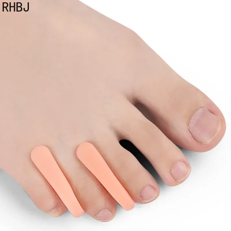 RHBJ 2/4Pcs A-shaped Silicone Toe Separator Thumb Valgus Big Foot Bone Overlapping Pedicure Corrector Orthosis Special FootCare