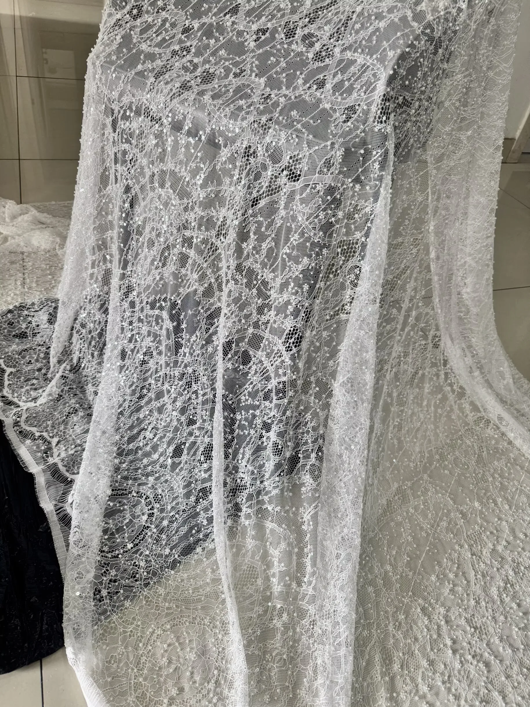 2025 New European Full Pearls Beaded Embroidered Lace Fabric Bridal Wedding Dress Material DIY Fashion Appliqued Accessories