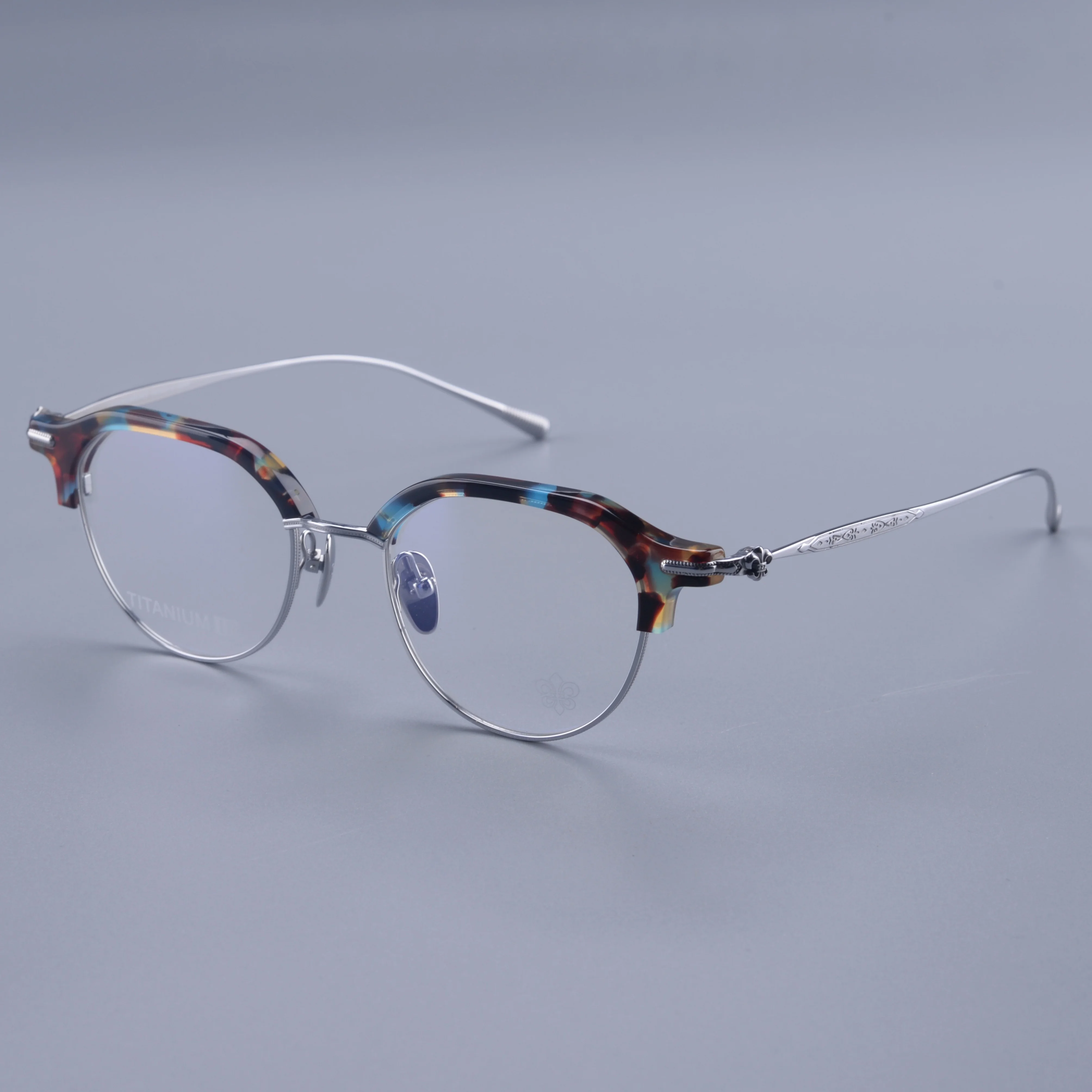World Fashion Top Art Designer Personalized Women's Luxury Glasses Retro Gothic Style Carved Titanium Alloy Men's Eyeglass Frame
