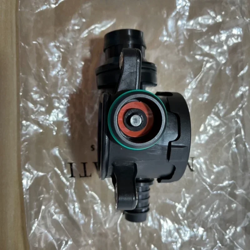 Engine oil and ga s separator 293162 or 000293162 for 14-23 Maserati car 3.0 displacement engine
