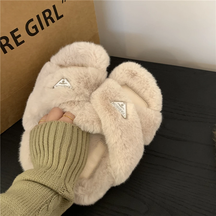 2024 New Style Plush Slippers Triangle Logo Cross Flat Plush Slippers Lazy Slippers