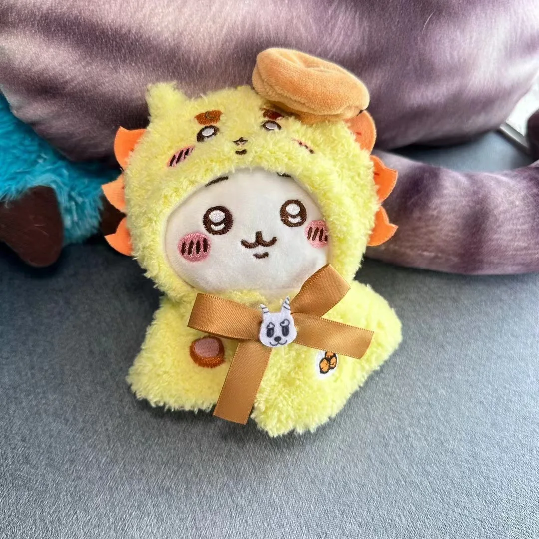 Cute Medium Cape Doll Clothes For Chiikawa Usagi Hachiware Shisa Cartoon Figure Outfit Bag Accessory Holiday Gift Decor