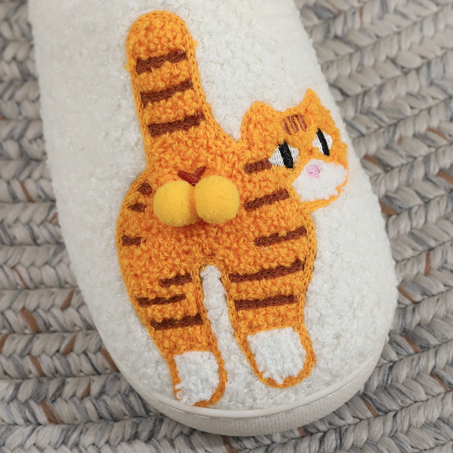 SHAJI Unisex Herbst-Winter-Hausschuhe, Lustige Orange Katzen-Form, Bequeme Verdickte Fleece-Gefütterte Freizeitschuhe für Zuhause – Detail 6