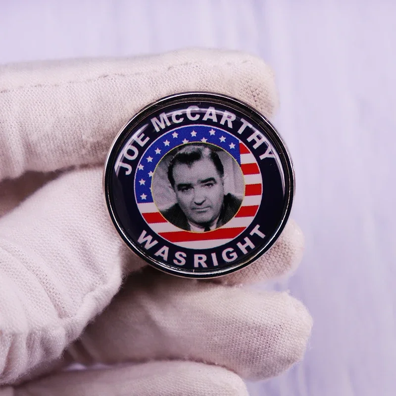 جو مكارثي كان دبوس صحيح الموضة دبوس زر بروش