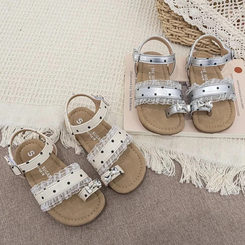 

Girls Sandals Sweet Lace Polka Dots Kids Beach Shoes Soft Bottom Non-slip 2026 Summer New Children Princess Shoes Casual Trendy