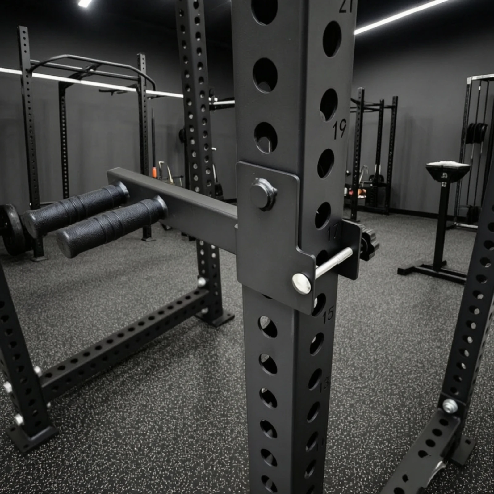 Split Press Handle Standard Fit Press Attachment with Textured Grips Rack Attachment with Pins Reinforced Fitness Equipment
