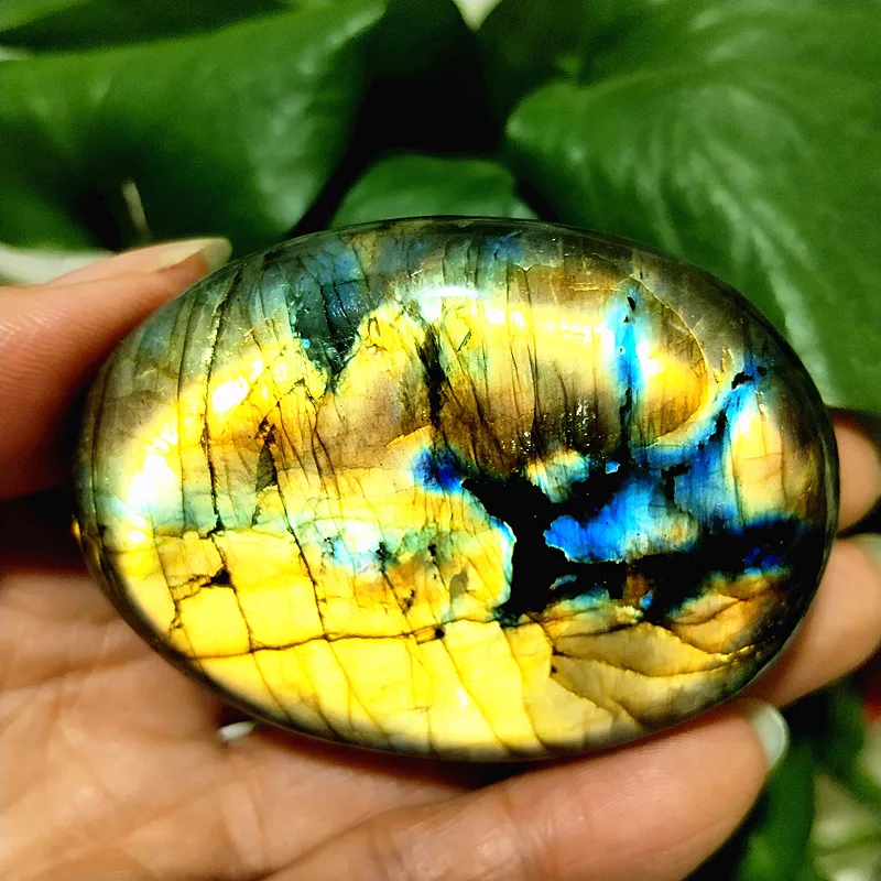 Natural Stone Labradorite Blue Yellow Light Palm Meditatio Witchcraft Healing Spiritual Feng Shui Crystal Room Ornament