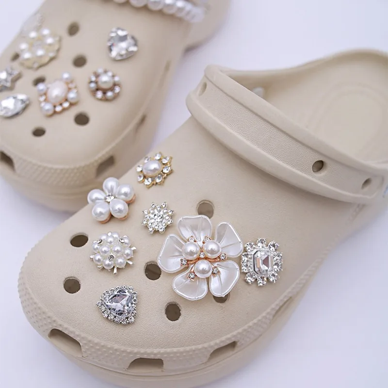 15-teiliges Modisches Schuh-Charms-Set für Sandalen und Clogs, DIY-Zubehör, Strass-Perlen-Kette, Personalisierte Schuhdekoration für Damen – Detail 7