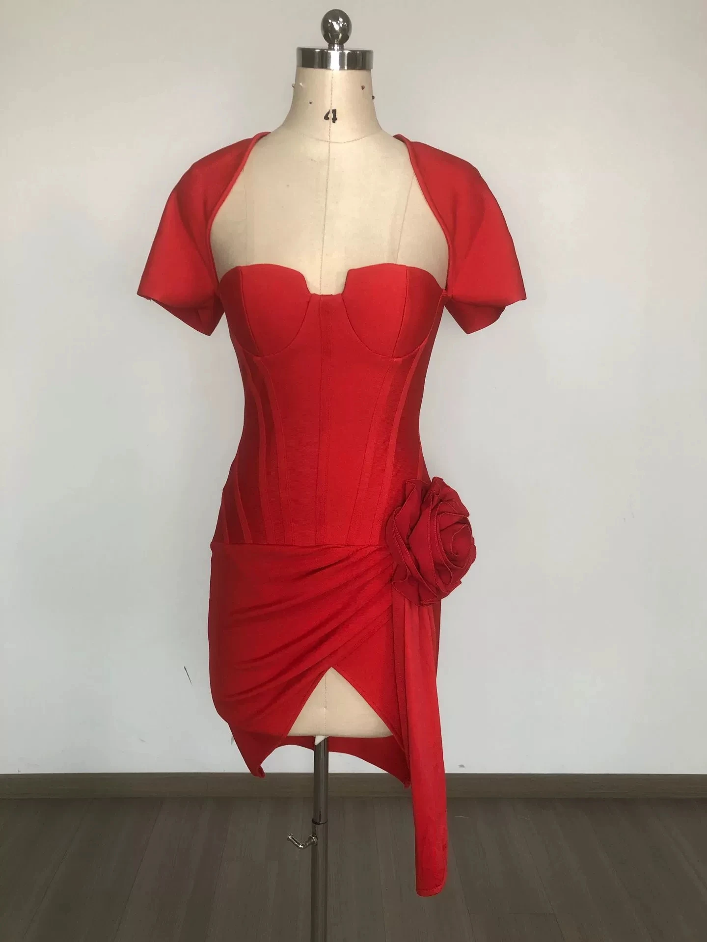 Rode Franse driedimensionale bloemenjurk buitenlandse handel feest hippe rok korte Europese en Amerikaanse jurk-GZXX1420