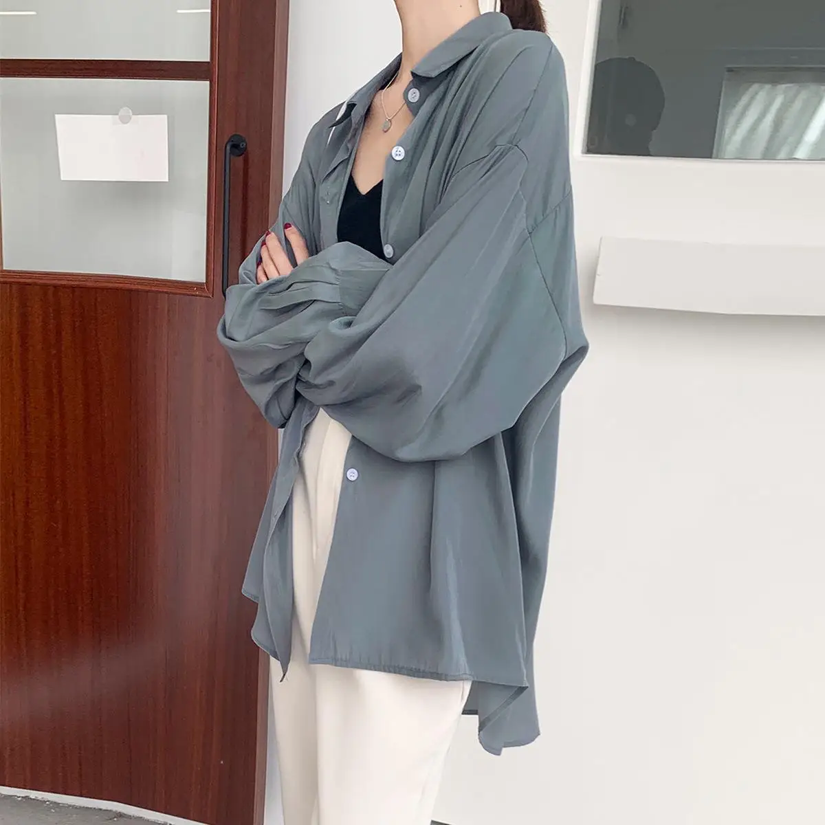 Csa de Proteção Solar Fena de Manga Longa Cardigan Solta em Tecido de Poliéster Espura Regular Cor Pura Fibra de Po...