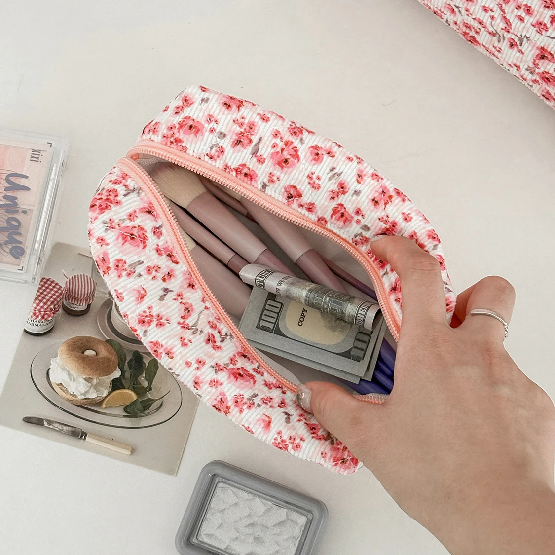 Mode Rosa Blume frauen Handtasche Kulturbeutel Make-Up Werkzeug Lagerung Beutel Tragbare Tote Reise Quilten Kosmetik Tasche Handtasche – Detail 16
